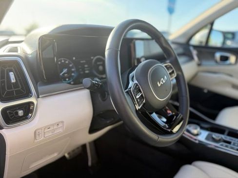 Used 2023 Kia Sorento SX Prestige AWD/4WD image 18