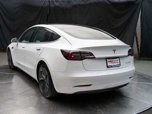 Used 2020 Tesla Model 3 Long Range image 10