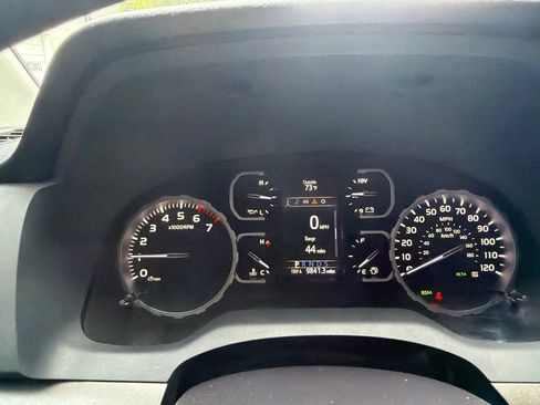 Used 2021 Toyota Tundra SR5 RWD image 32