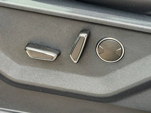 Used 2025 Ford F150 Lariat w/ Equipment Group 502A High image 27