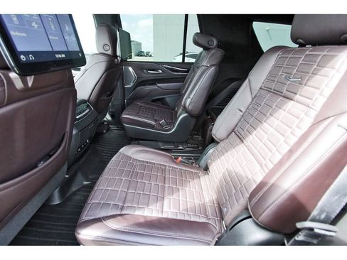 Used 2021 Cadillac Escalade Sport Platinum image 7