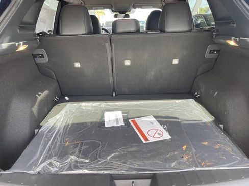 New 2025 Nissan Kicks SR image 19