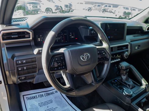 Used 2025 Toyota Tacoma SR image 13