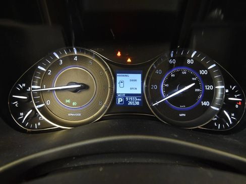 Used 2019 INFINITI QX80 Luxe w/ All-Season Package AWD/4WD image 33