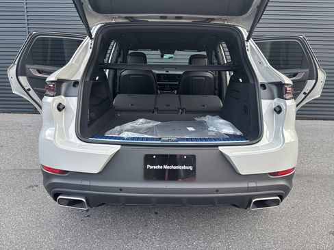 New 2026 Porsche Cayenne AWD/4WD image 10