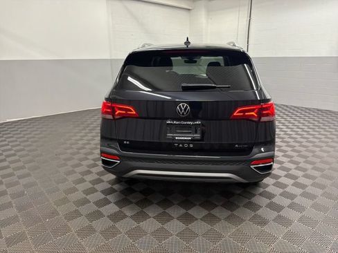 Used 2023 Volkswagen Taos SE AWD/4WD image 6