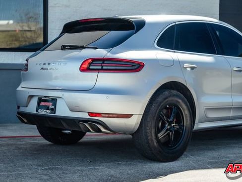 Used 2015 Porsche Macan Turbo image 51