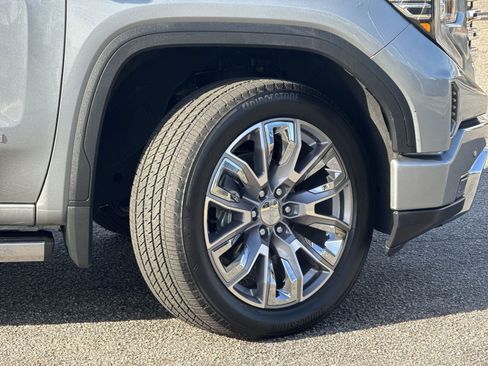 Used 2025 GMC Sierra 1500 Denali w/ Denali Reserve Package AWD/4WD image 12
