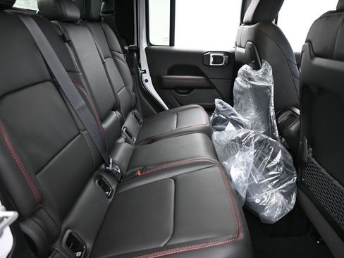 New 2026 Jeep Gladiator Rubicon AWD/4WD image 15