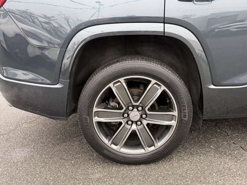 Used 2019 GMC Acadia Denali w/ Technology Package AWD/4WD image 8