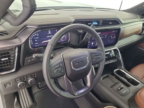 Used 2026 GMC Sierra 2500 Denali Ultimate AWD/4WD image 14