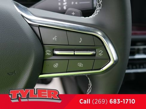 New 2026 Chevrolet Traverse Z71 w/ Enhanced Driving Package AWD/4WD image 30