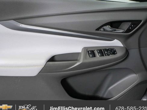 Used 2023 Chevrolet Bolt EUV Premier image 6