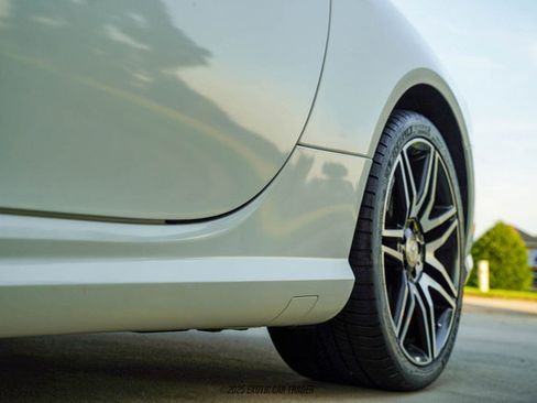 Used 2015 Mercedes-Benz SL 550 image 88