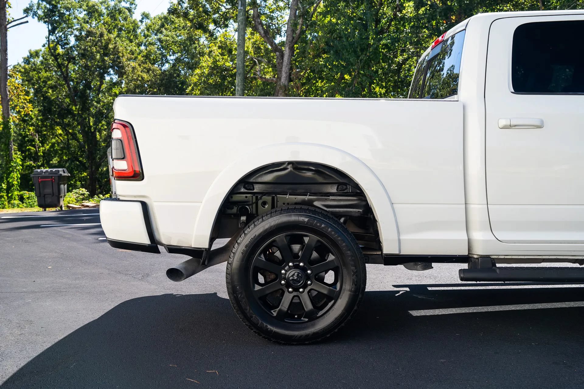 Used 2019 RAM 2500 Laramie w/ Night Edition AWD/4WD image 9