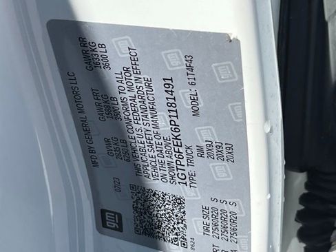 Used 2023 GMC Canyon Denali image 35