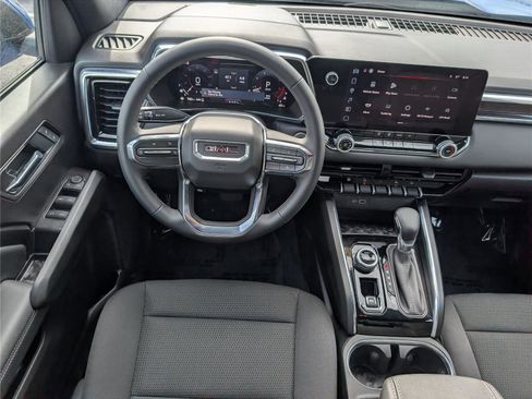 Used 2025 GMC Canyon Elevation w/ Technology Package image 17