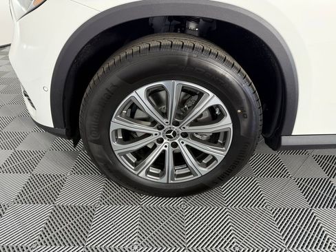 New 2026 Mercedes-Benz GLC 300 4MATIC image 11