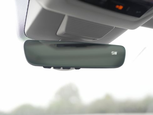 New 2025 Volkswagen Tiguan SE image 29