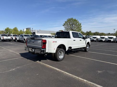 New 2026 Ford F350 XLT w/ 360-Degree Camera Package image 7