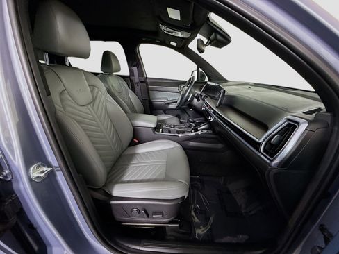 Used 2024 Kia Sorento SX Prestige w/ Sage Leather Package image 29