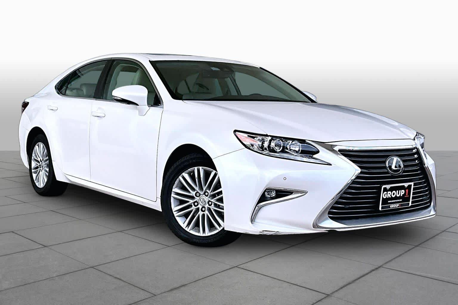 Used 2017 Lexus ES 350 FWD image 3