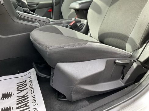 Used 2014 Ford Focus SE FWD image 22