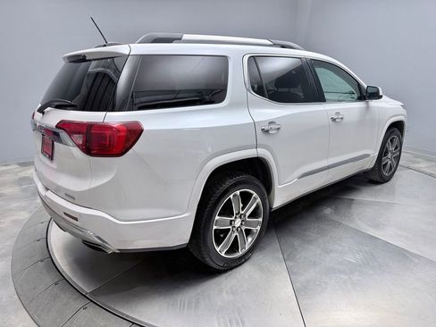 Used 2018 GMC Acadia Denali w/ Technology Package image 5