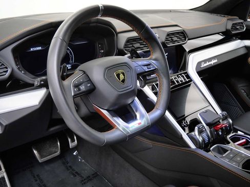 Used 2024 Lamborghini Urus S AWD/4WD image 23