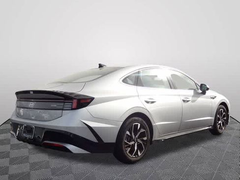 Used 2025 Hyundai Sonata SEL image 3