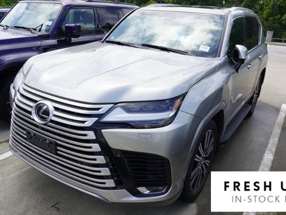 Used 2024 Lexus LX 600 4WD w/ Luxury Package