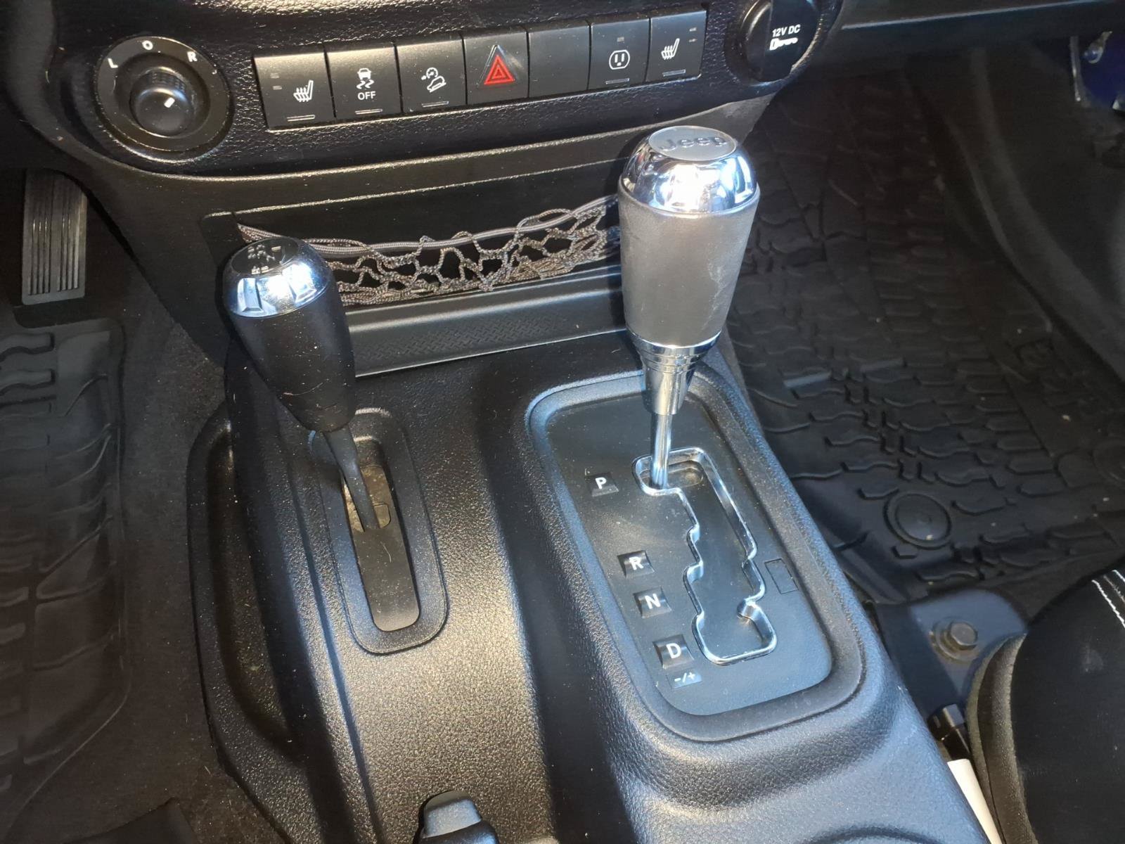 Used 2014 Jeep Wrangler Unlimited Sahara AWD/4WD image 24