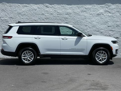 New 2025 Jeep Grand Cherokee L Laredo w/ Luxury Tech Group I image 5