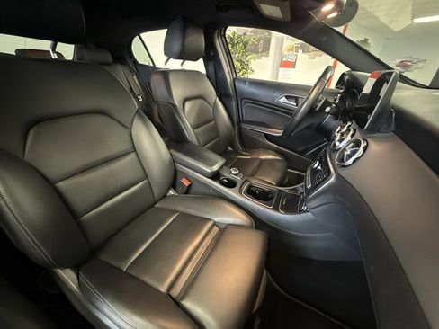Used 2019 Mercedes-Benz GLA 250 image 17
