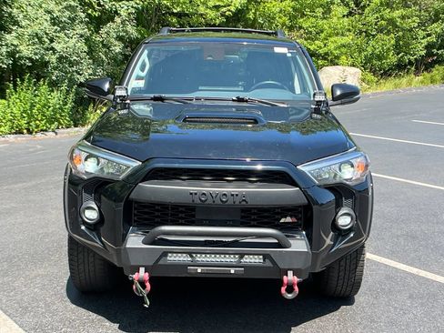 Used 2021 Toyota 4Runner Venture AWD/4WD image 2