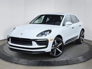 New 2025 Porsche Macan video 1