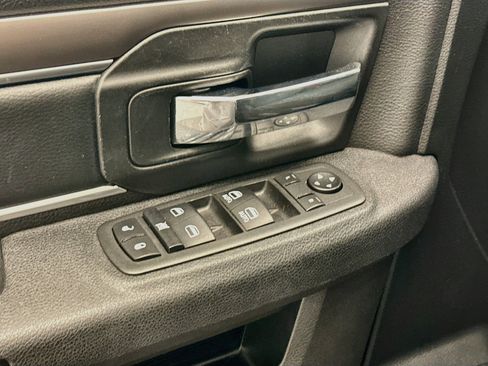 Used 2024 RAM 1500 Warlock AWD/4WD image 15