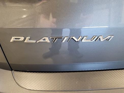 Used 2025 Ford Escape Platinum AWD/4WD image 28