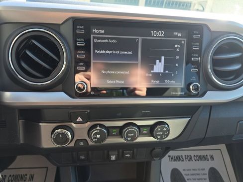 Certified 2020 Toyota Tacoma SR5 AWD/4WD image 22