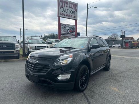 Used 2017 Chevrolet Equinox LT w/ Midnight Edition image 9