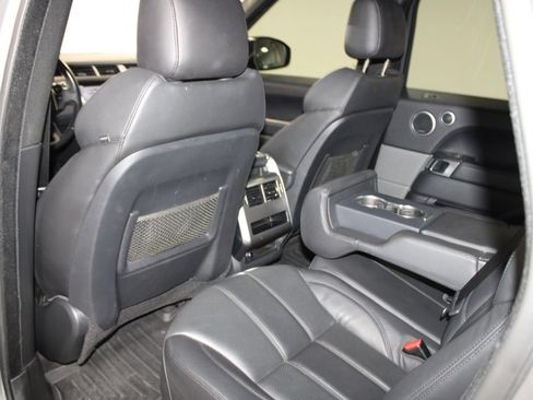 Used 2017 Land Rover Range Rover Sport SE AWD/4WD image 24