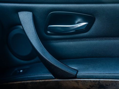 Used 2011 BMW 335i Sedan image 22