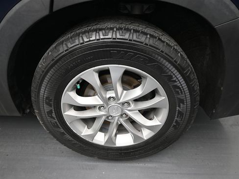 Used 2019 Hyundai Santa Fe SE image 20