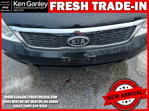 Used 2012 Kia Sedona EX w/ Luxury Pkg image 13
