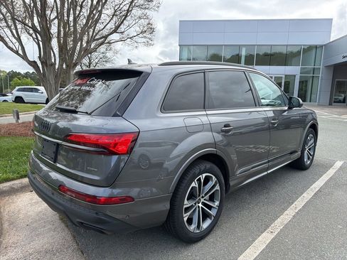 Used 2025 Audi Q7 2.0T Premium w/ Convenience Plus Package image 6