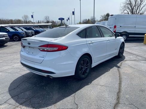 Used 2018 Ford Fusion SE w/ Equipment Group 601A FWD image 11