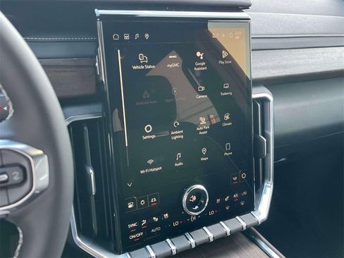 New 2026 GMC Acadia Denali Ultimate w/ LPO, Floor Liner Package image 29