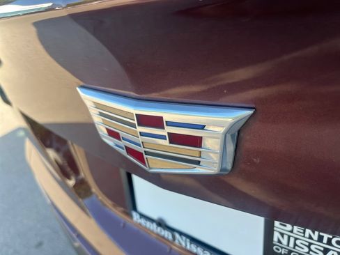 Used 2023 Cadillac XT4 Premium Luxury FWD image 40