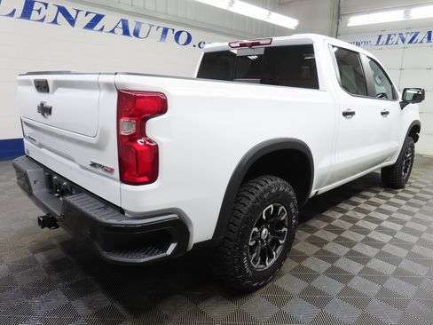Used 2023 Chevrolet Silverado 1500 ZR2 image 4