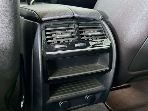 Used 2018 BMW 640i Gran Turismo xDrive image 27